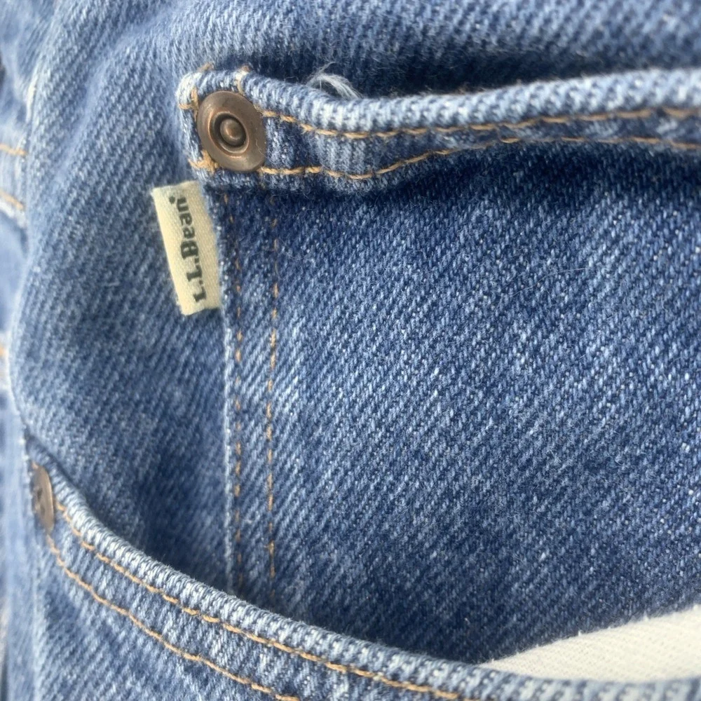 LL Bean Mens Relaxed Fit Jeans 40x34 Blue Medium Wash 100% Cotton Straight Leg